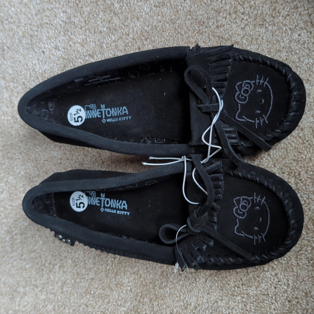 Hello Kitty Minnetonka Moccasins